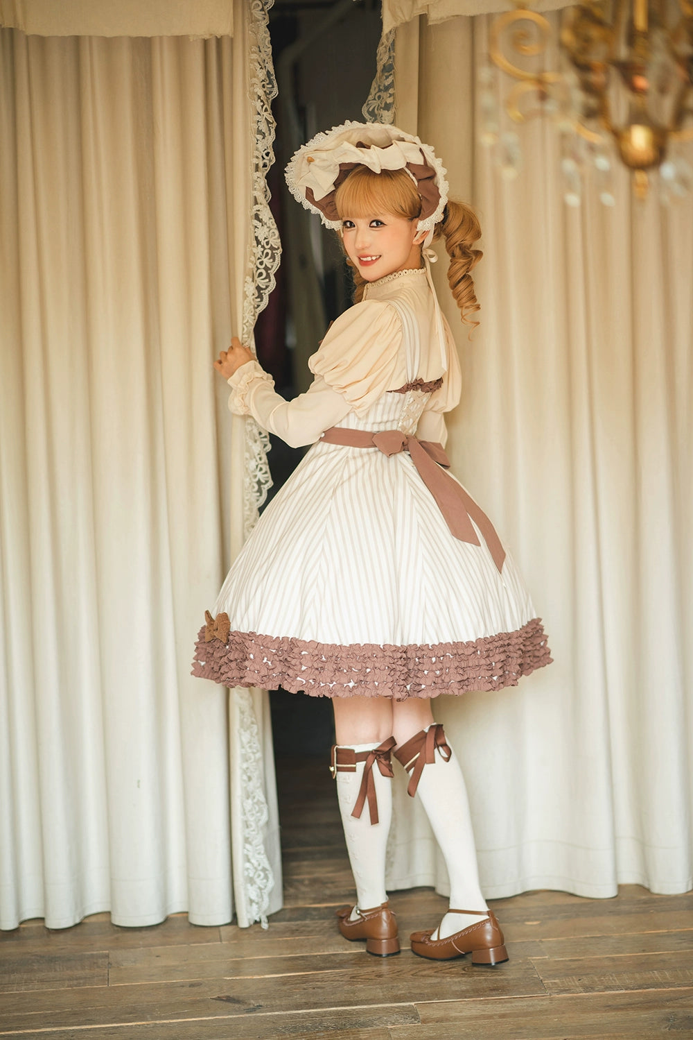 【予約販売】Classic Chocolat Stripe リボンタイブラウス