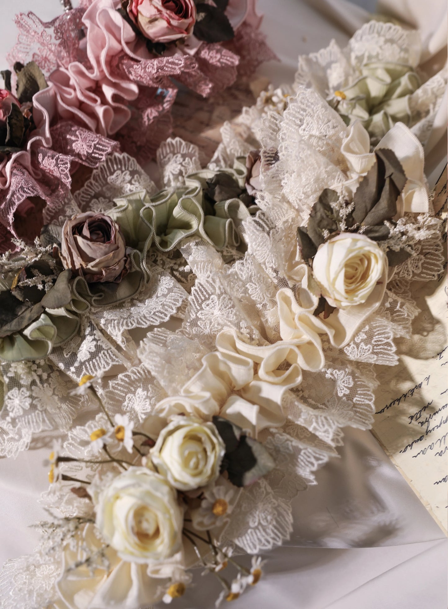 Simultaneous purchase only [Reservations until 5/16] Fourteen-line poems Head dresses, hats, cloth belts, corsages and other accessories