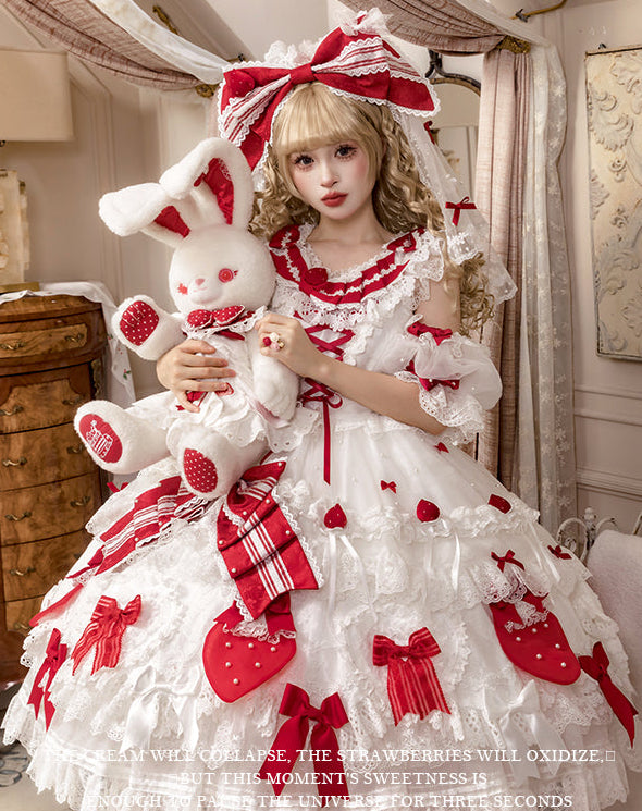 【受注予約11/18まで】Strawberry Cake Guide ラグジュアリードレス