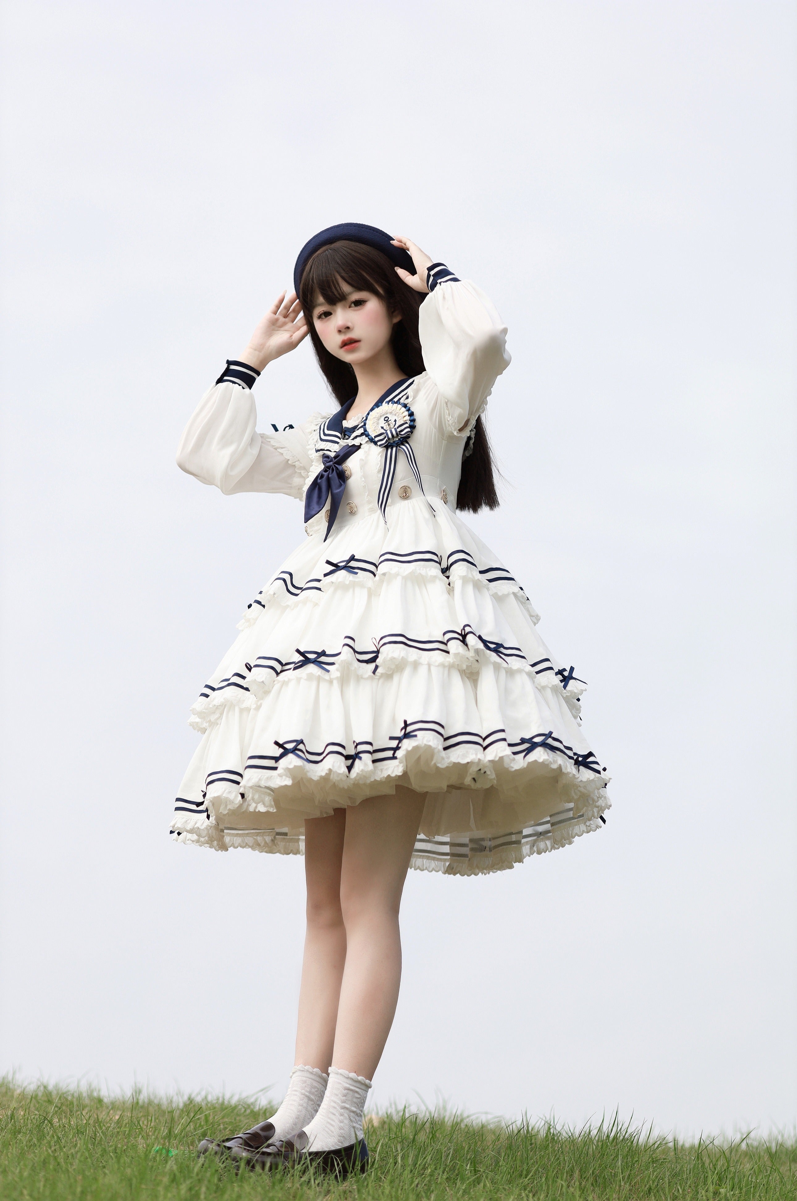 【受注予約4/28まで】セーラー襟と3段フリルの2wayマリンワンピース・ホワイト・ミドル丈