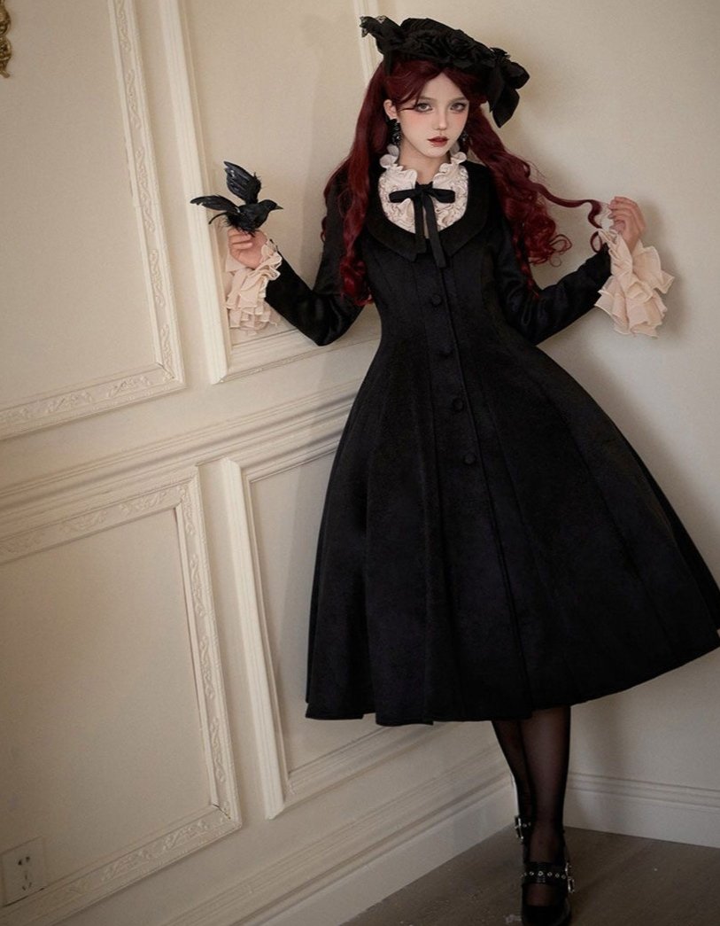 [Pre-orders available until November 12th] Yoiyami Rose Elegant Gothic Frill Dress