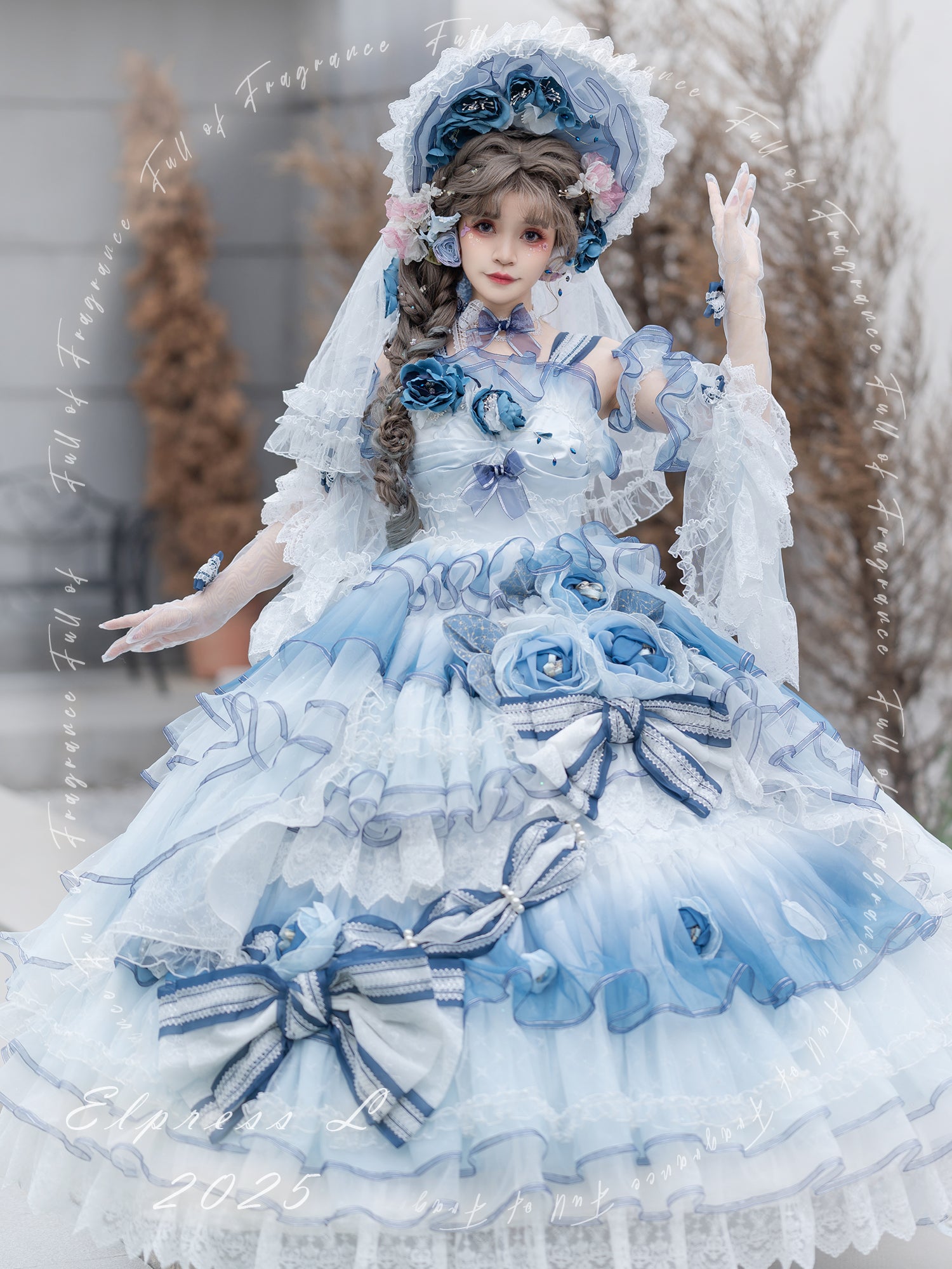 [Pre-orders available until 2/26] Full of Fragrance Dress with Train and Inner Skirt - Blue