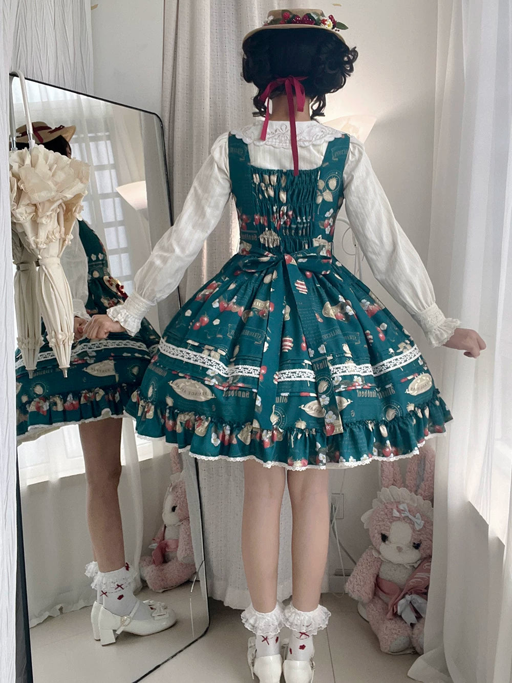 【受注予約9/16まで】Strawberry Journal2.0 刺繍襟ブラウス