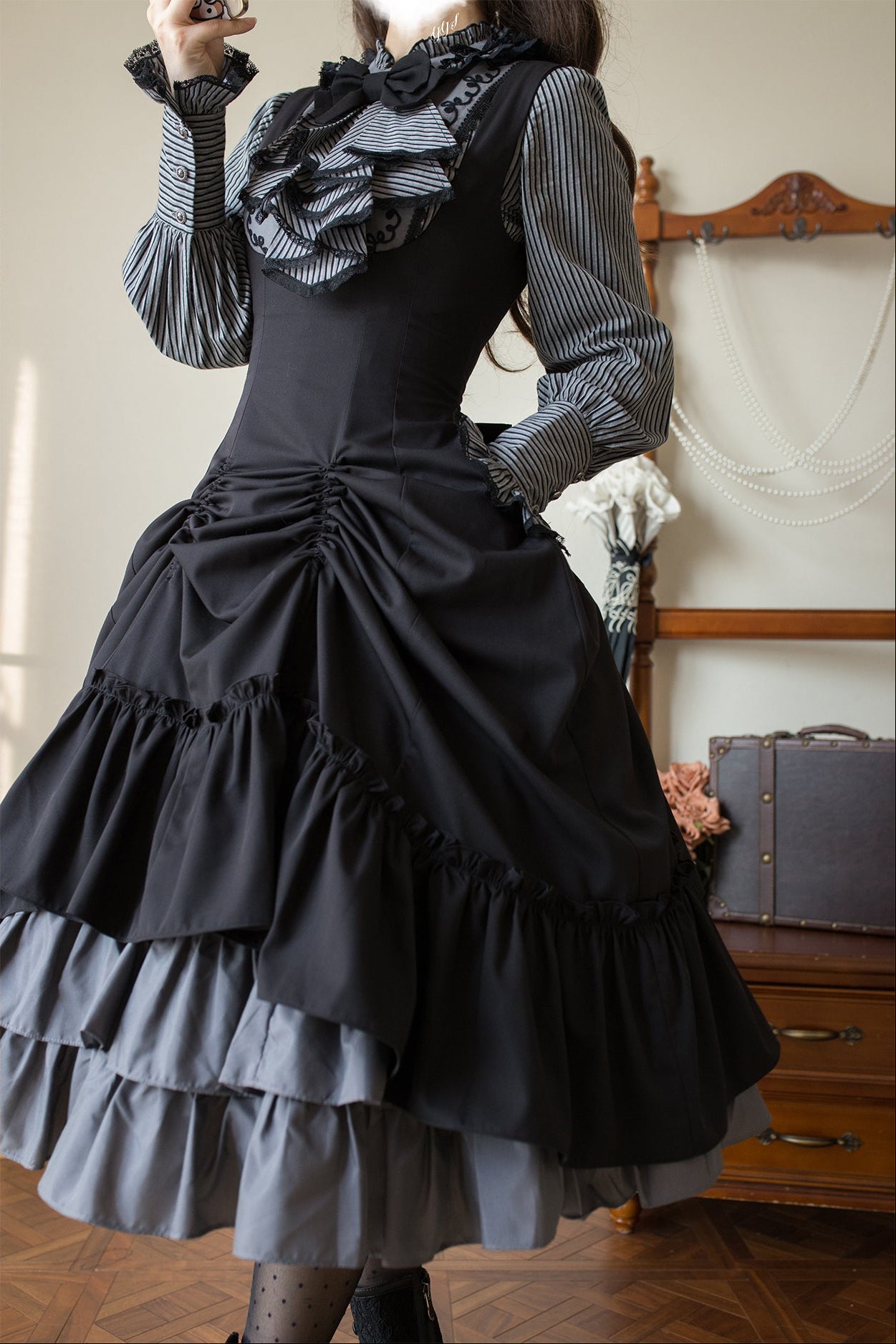 【受注予約12/3まで】Monochrome Reverie ジャンパースカート・無地