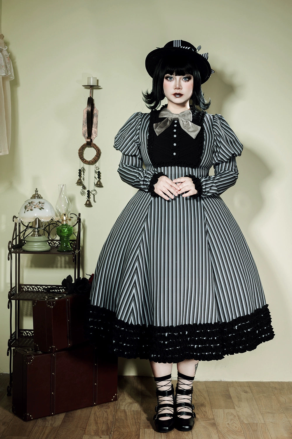 【予約販売】Classic Chocolat Stripe ストライプワンピース・ロング丈
