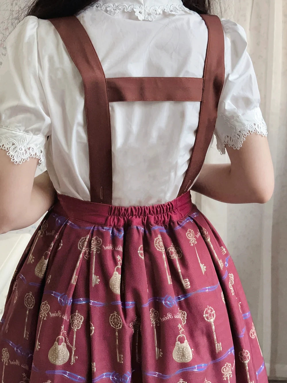 【予約販売】秘密の鍵 ホワイトレース半袖ブラウス