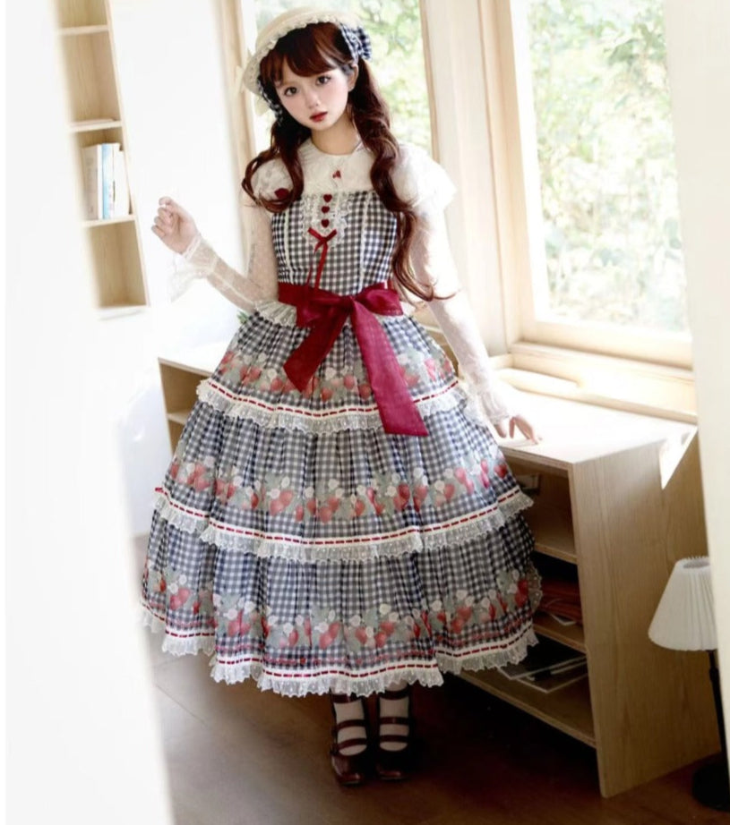 [Pre-orders accepted until 3/5] Have a Picnic, May Strawberry Gingham Check Jumper Skirt