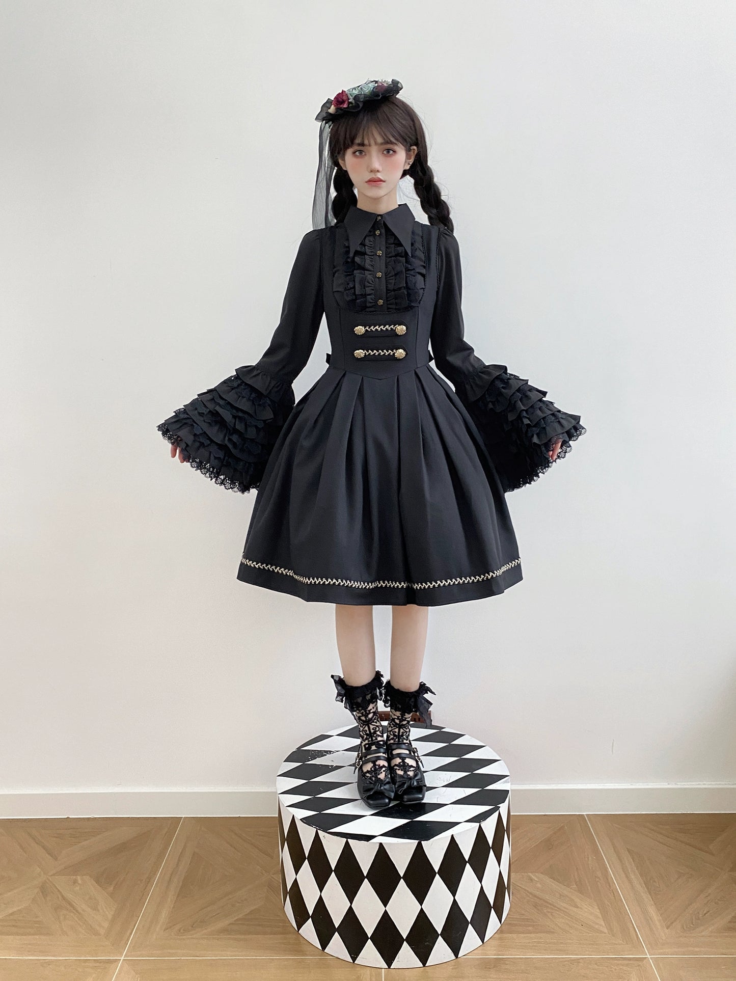 [Pre-orders available until 9/29] Bright Moon Corset Jumper Skirt, Plain Type [Black]