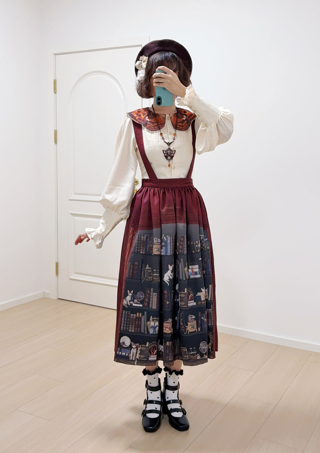 【受注予約11/6まで】German Bookcase サスペンダースカート