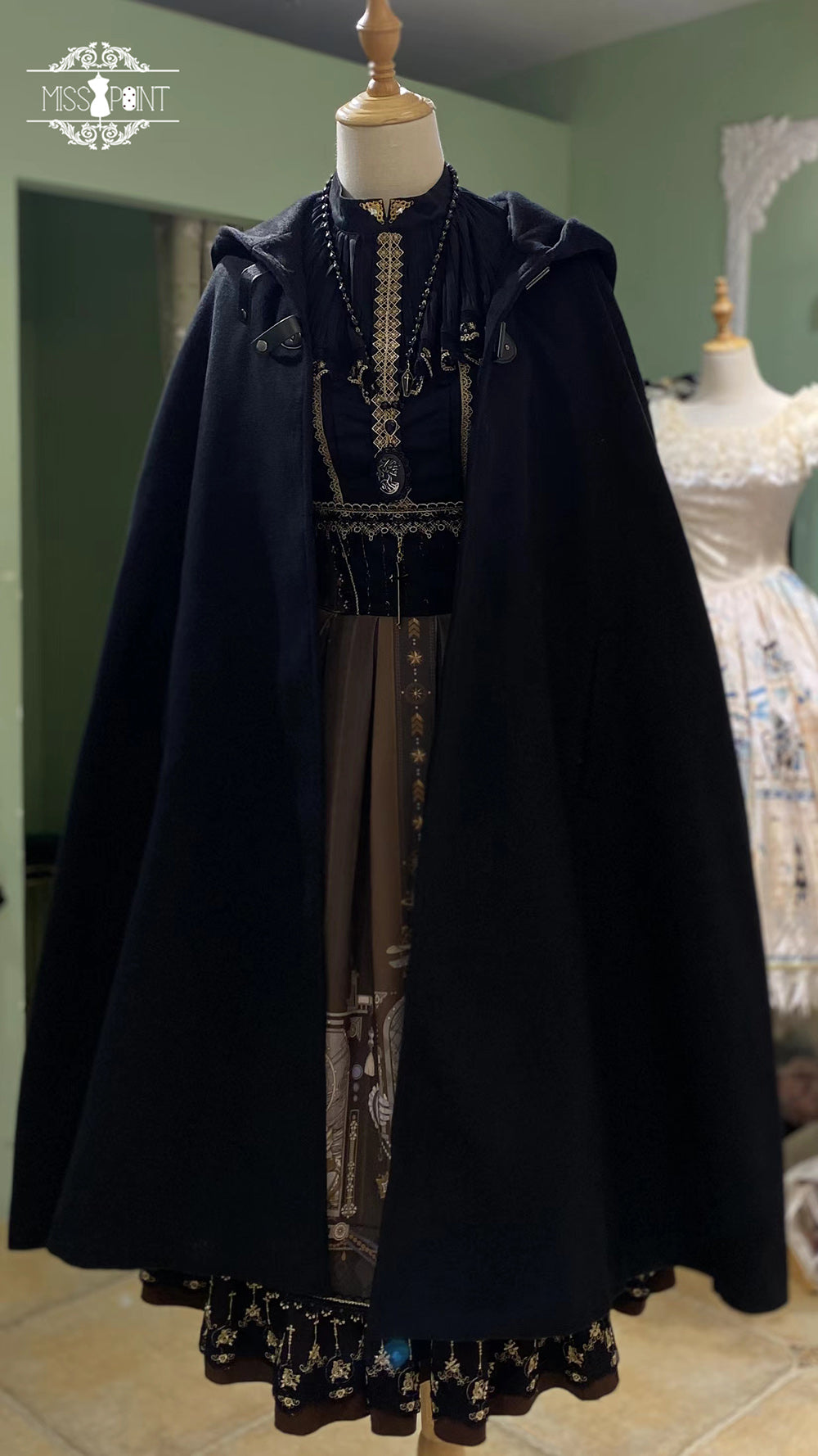 予約販売】Demon Hunters ロングマント – ロリータファッション通販RonRon