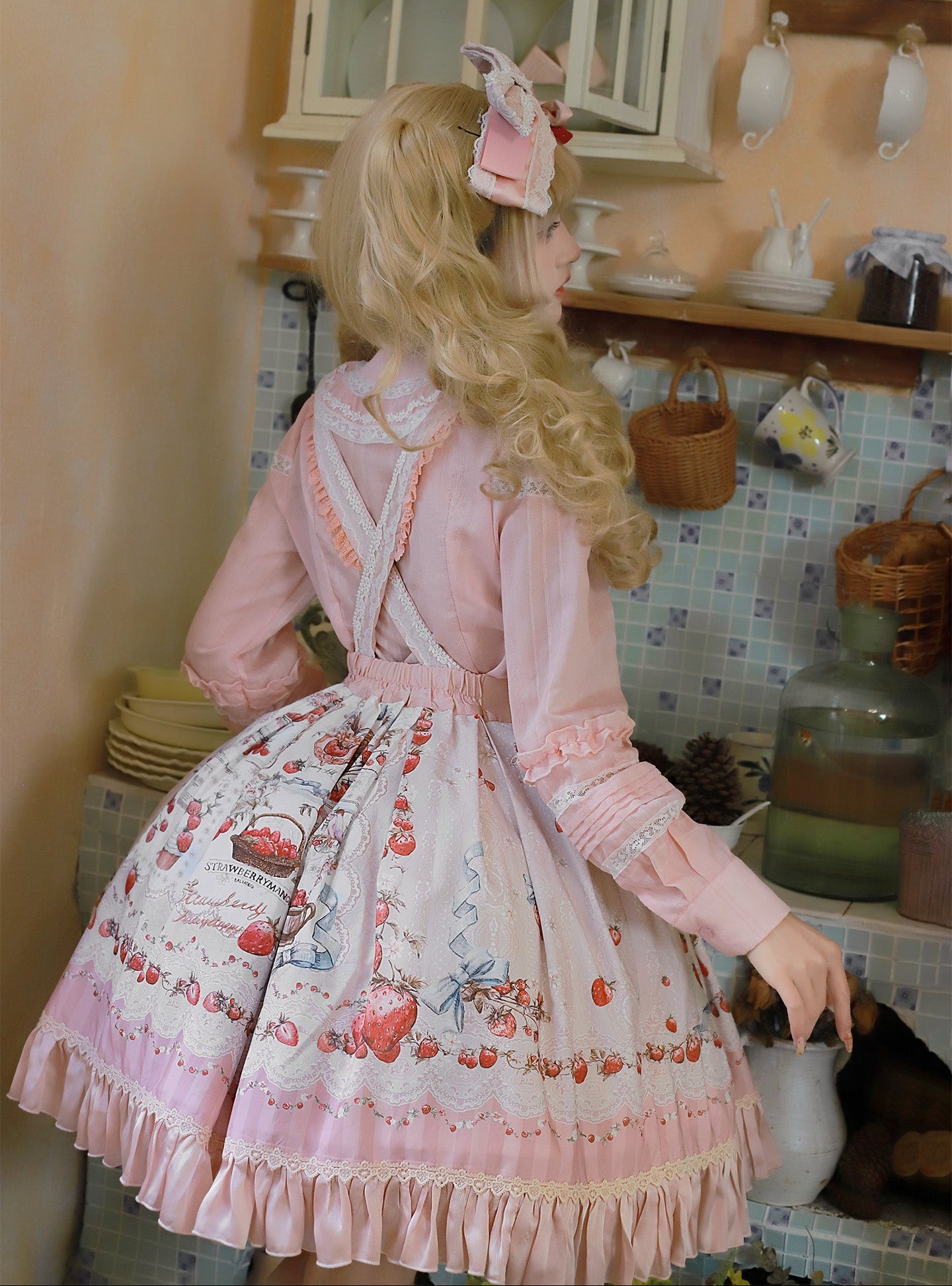 【受注予約12/16まで】Strawberry Manor サスペンダースカート・ショート丈