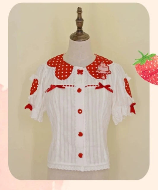 [Pre-orders available until 8/28] Bear Strawberry Garden Red dot short-sleeve blouse