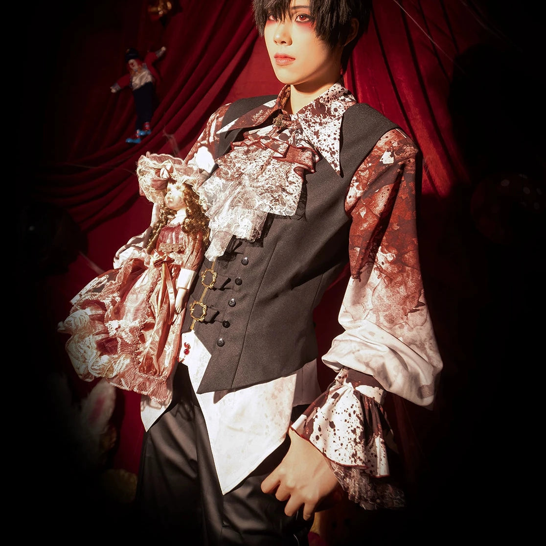 [Pre-orders available until 9/18] Horrible Wonderland: Point-collar blouse with blood-stained print