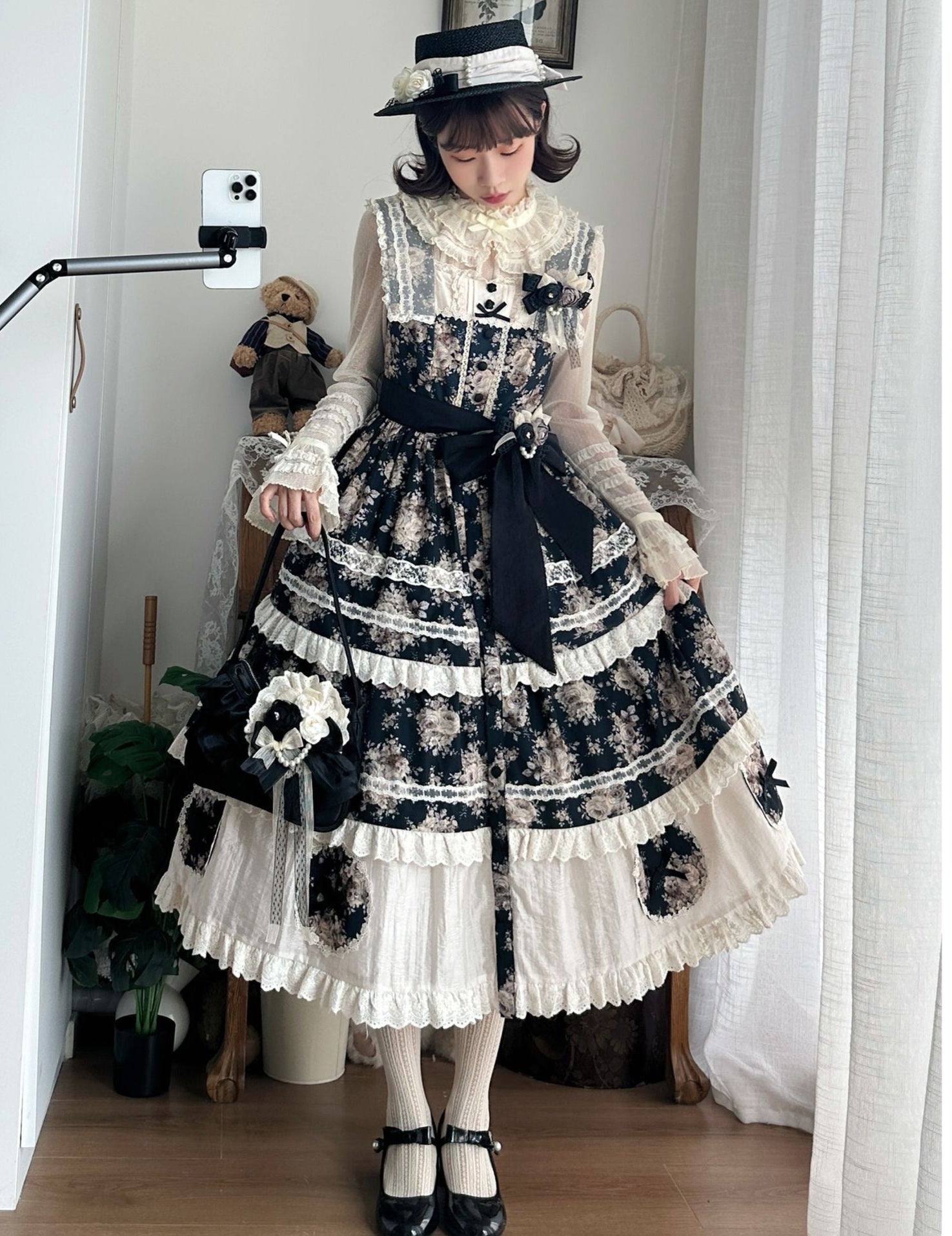 【受注予約4/29まで】Viola Letter ジャンパースカート