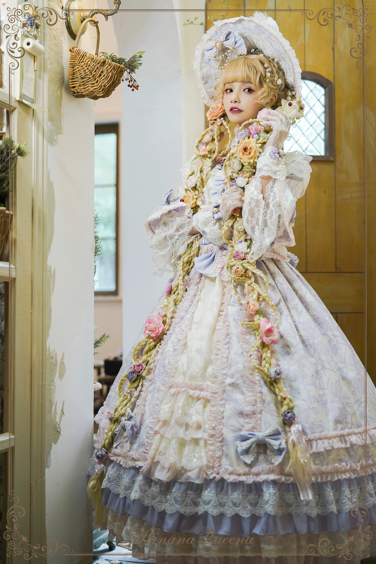 [Pre-orders available until 11/13] Rapunzel-style ribbon and lace luxury long dress