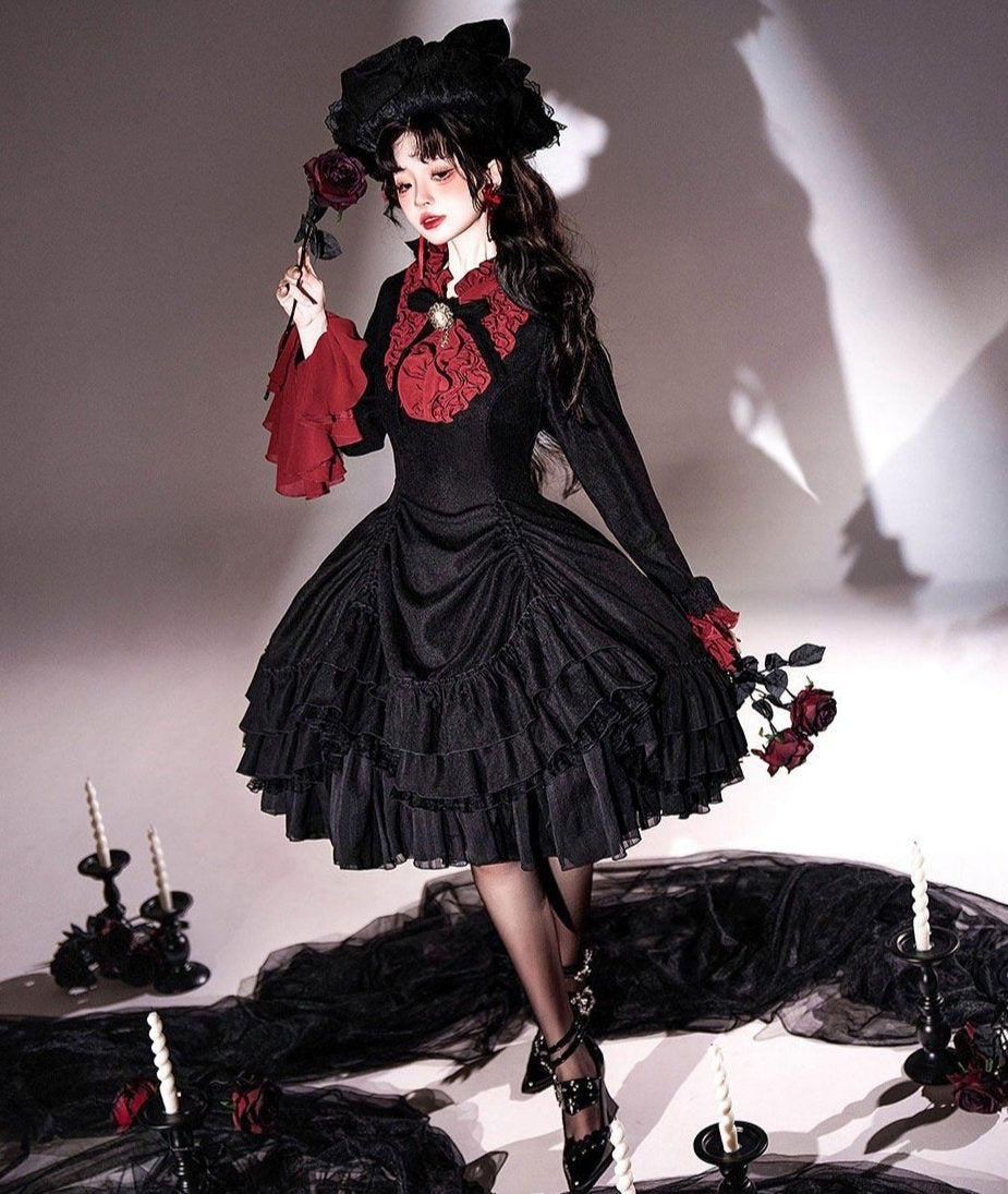 [Pre-orders available until November 12th] Yoiyami Rose Elegant Gothic Frill Dress