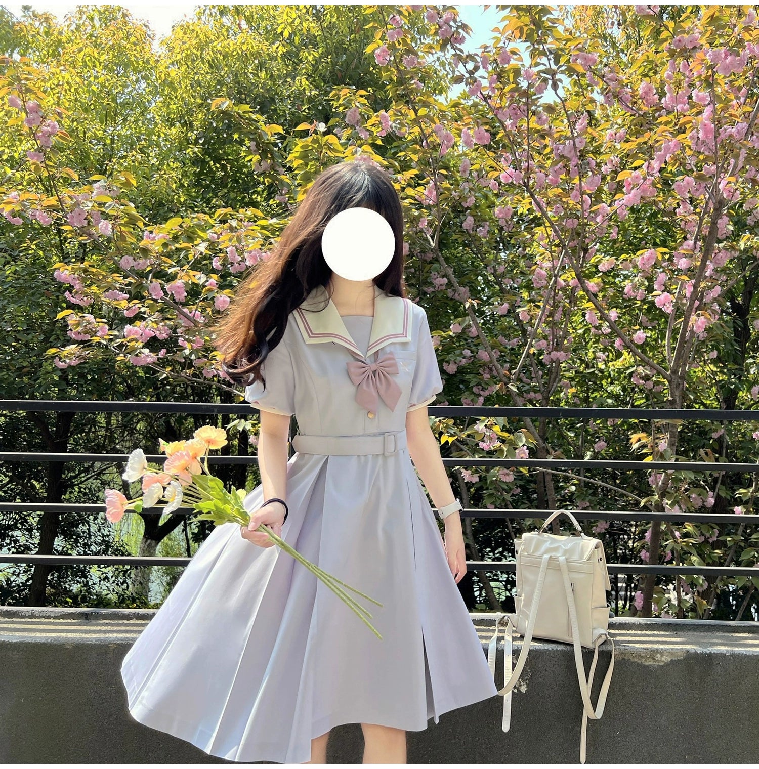 Misty Vine 藤色のセーラーカラー半袖ワンピース