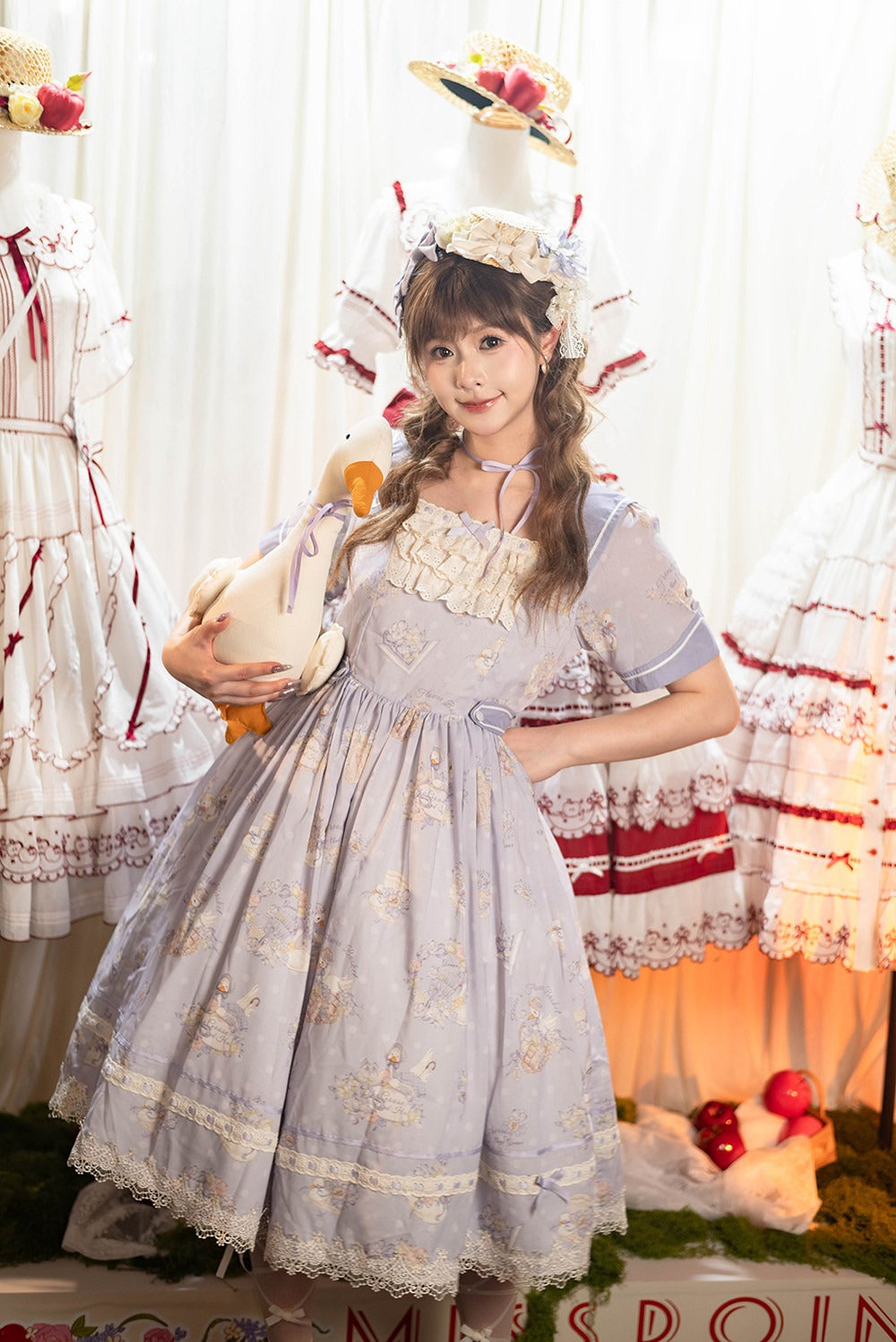 【受注予約7/22まで】花かごの白鳥 スクエアネックワンピース