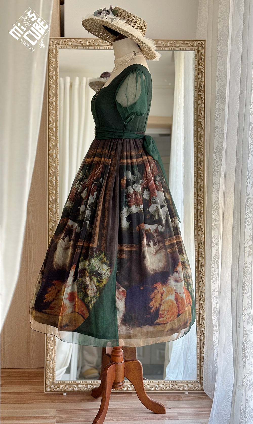 【予約販売】Elegance Greek 油彩画風プリントエンパイアワンピース・新色