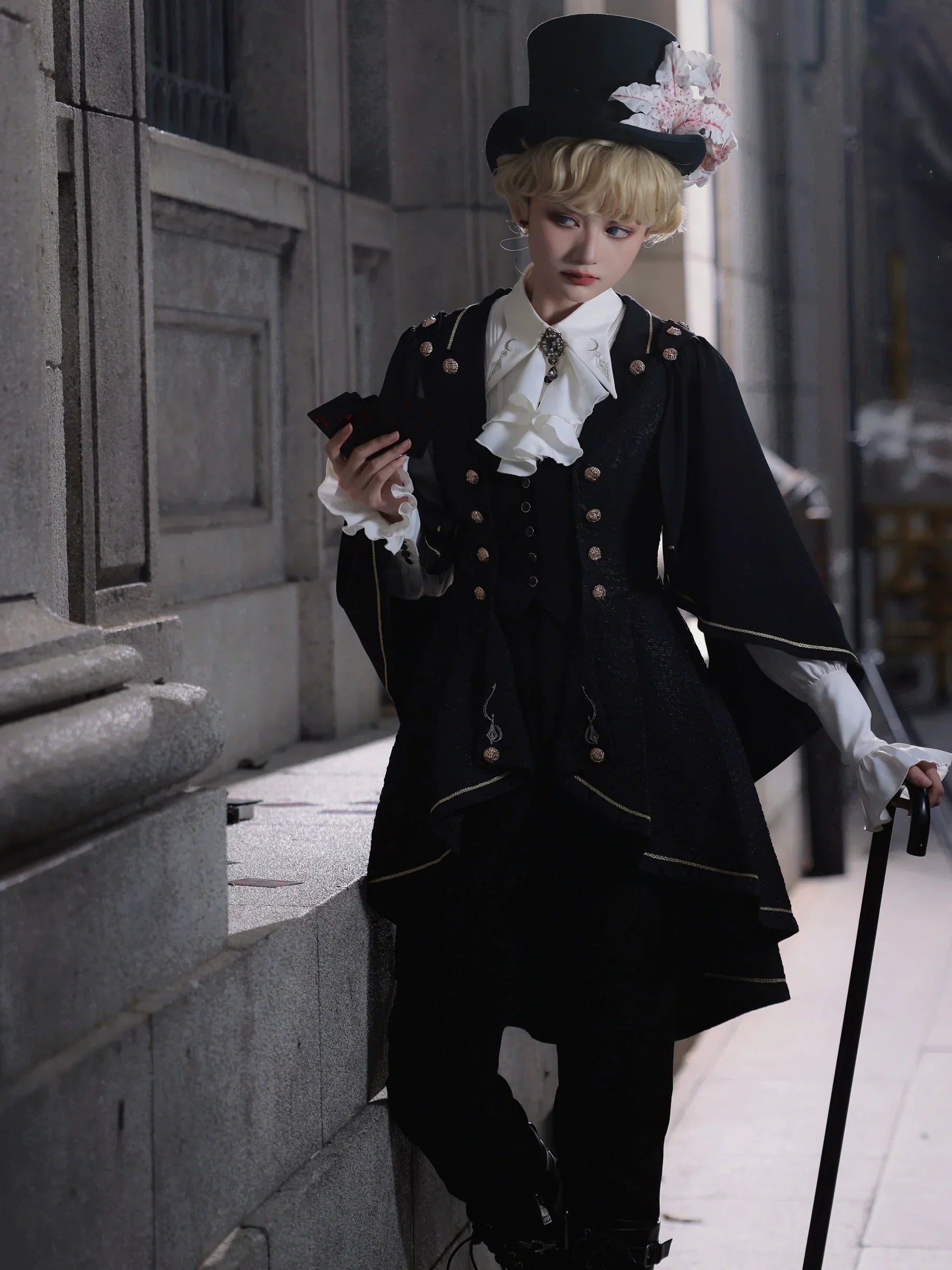 [Resale/Pre-orders until 10/16] Fallen Moon Law Vest with Cape