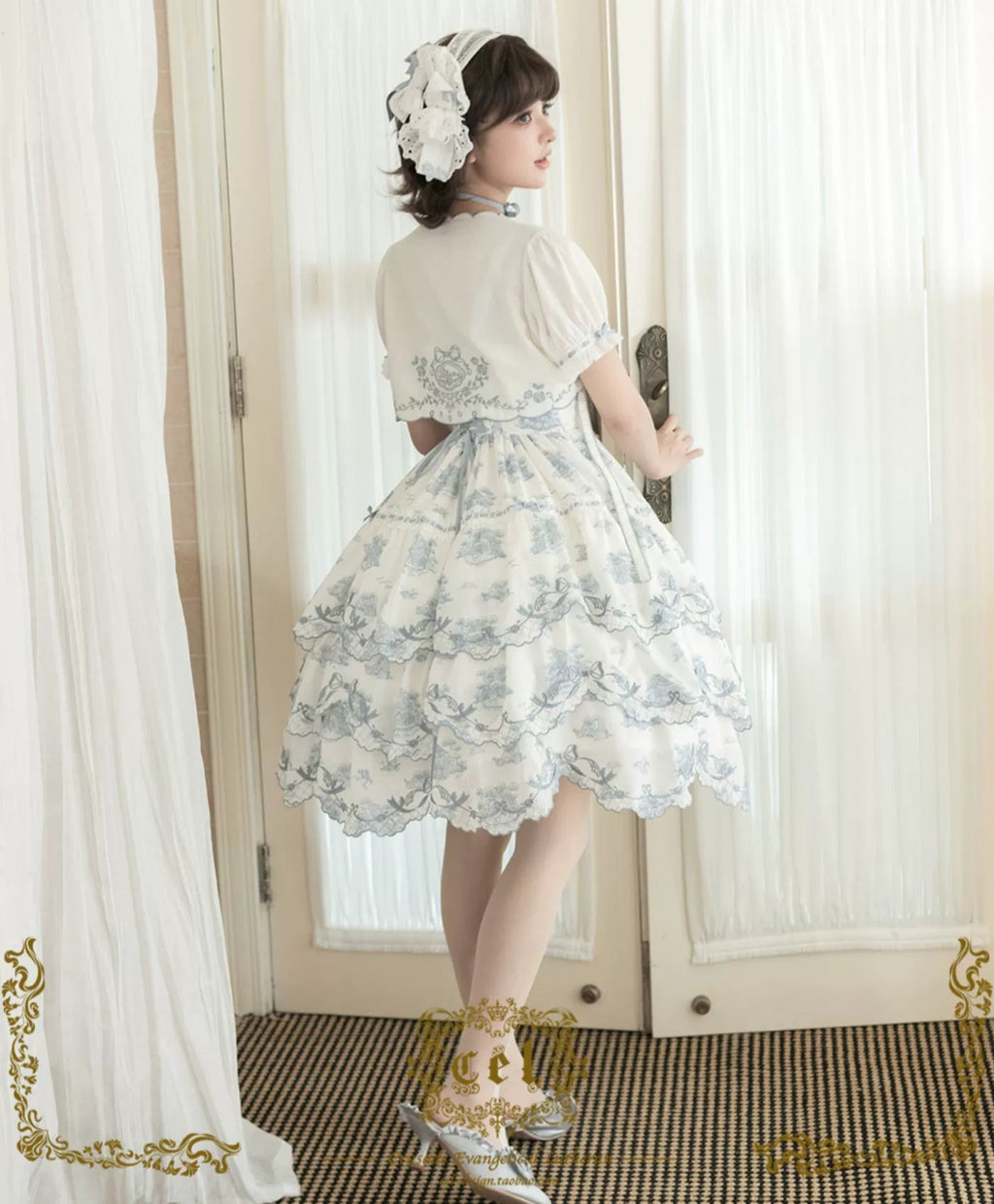 【受注予約6/18まで】Coppelia 刺繍ジャンパースカート