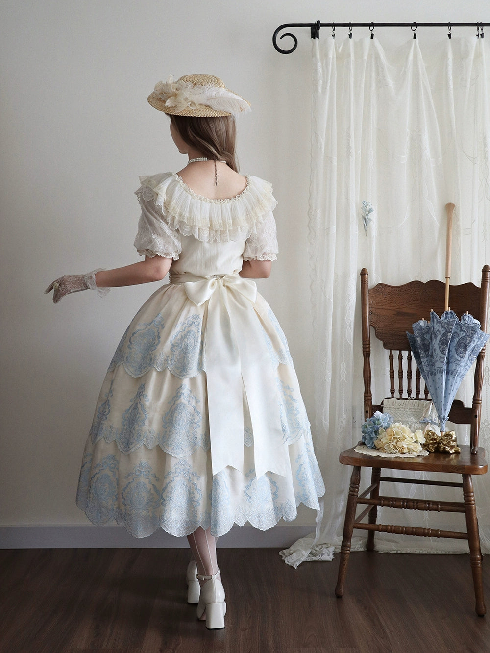 【受注予約9/25まで】Noble Garden 刺繍スカート