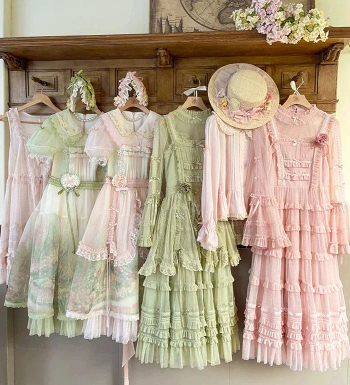 [Resale/Pre-orders available until 2/12] Fragrant Grass Polka Dot Tulle Jumper Skirt