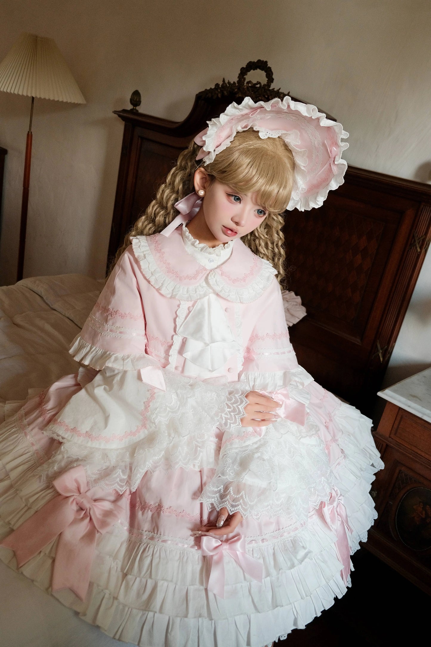 [Pre-orders available until 8/15] Labyrinth Doll 3-piece set: jumper skirt, princess sleeves, and cape