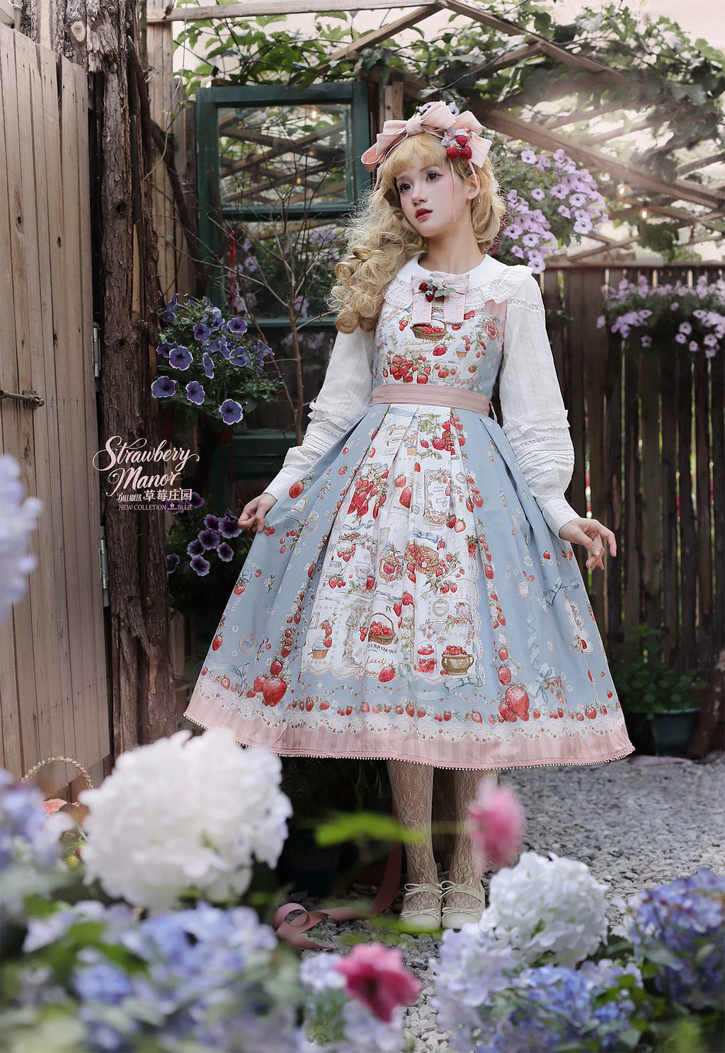 【受注予約10/29まで】Strawberry Manor プリントジャンパースカート・ミドル丈