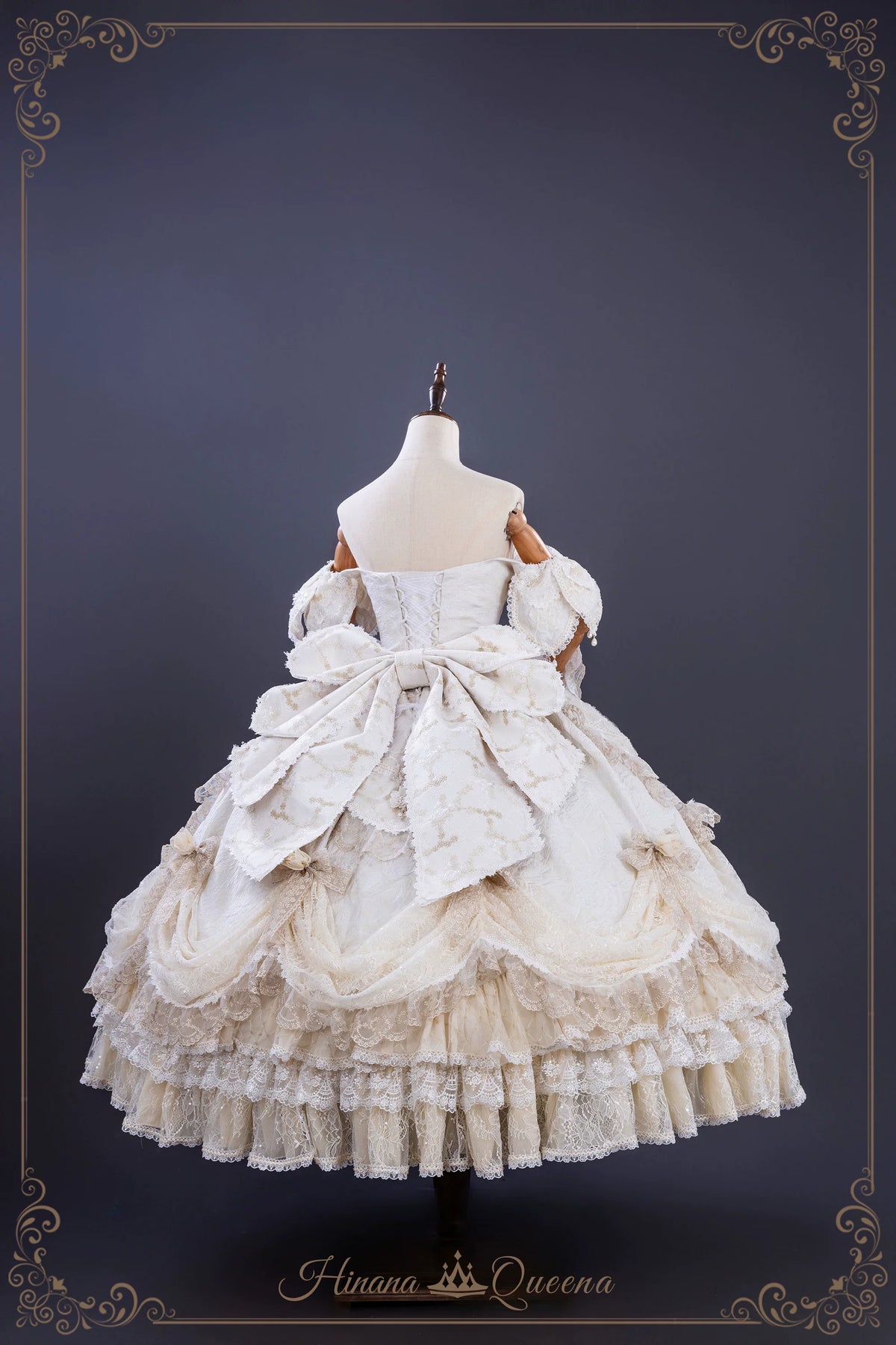 【受注予約9/16まで】With Bell プリンセスドレス ショート丈・シャンパン