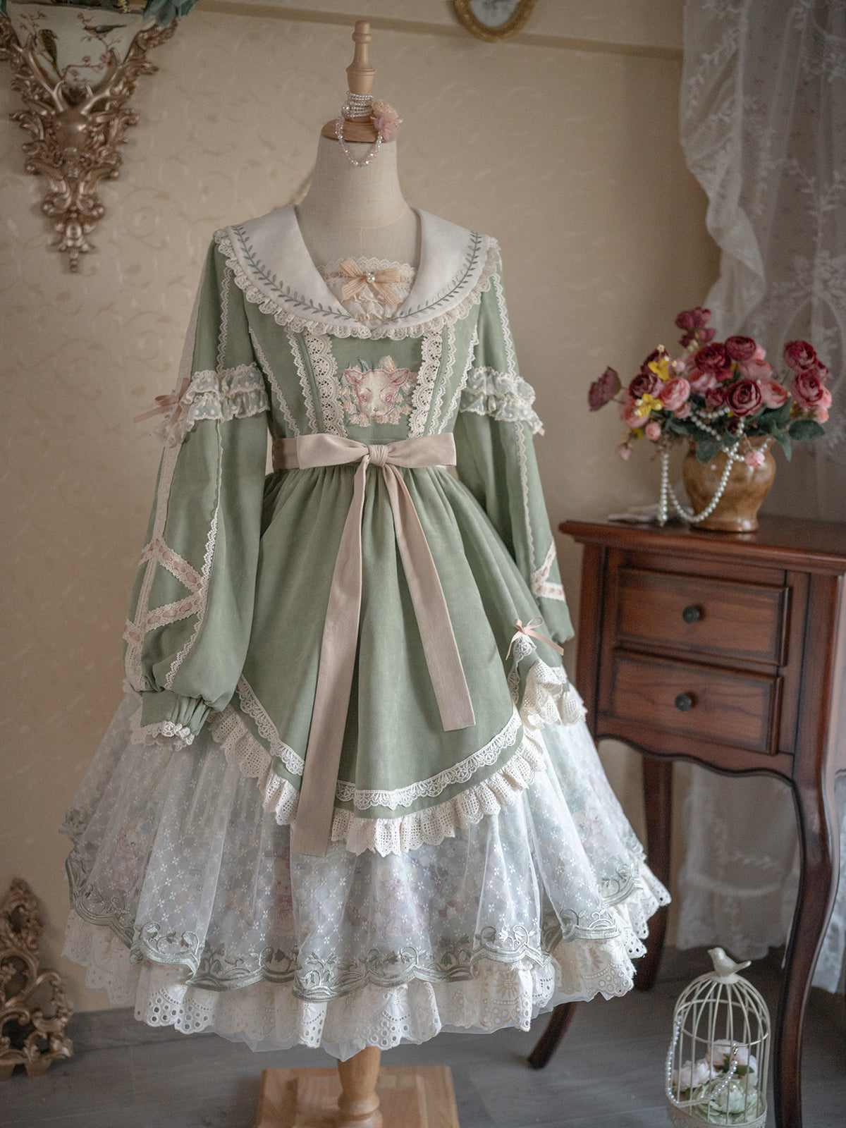 【受注予約12/30まで】Convallaria and  Little Sheep 長袖ワンピース