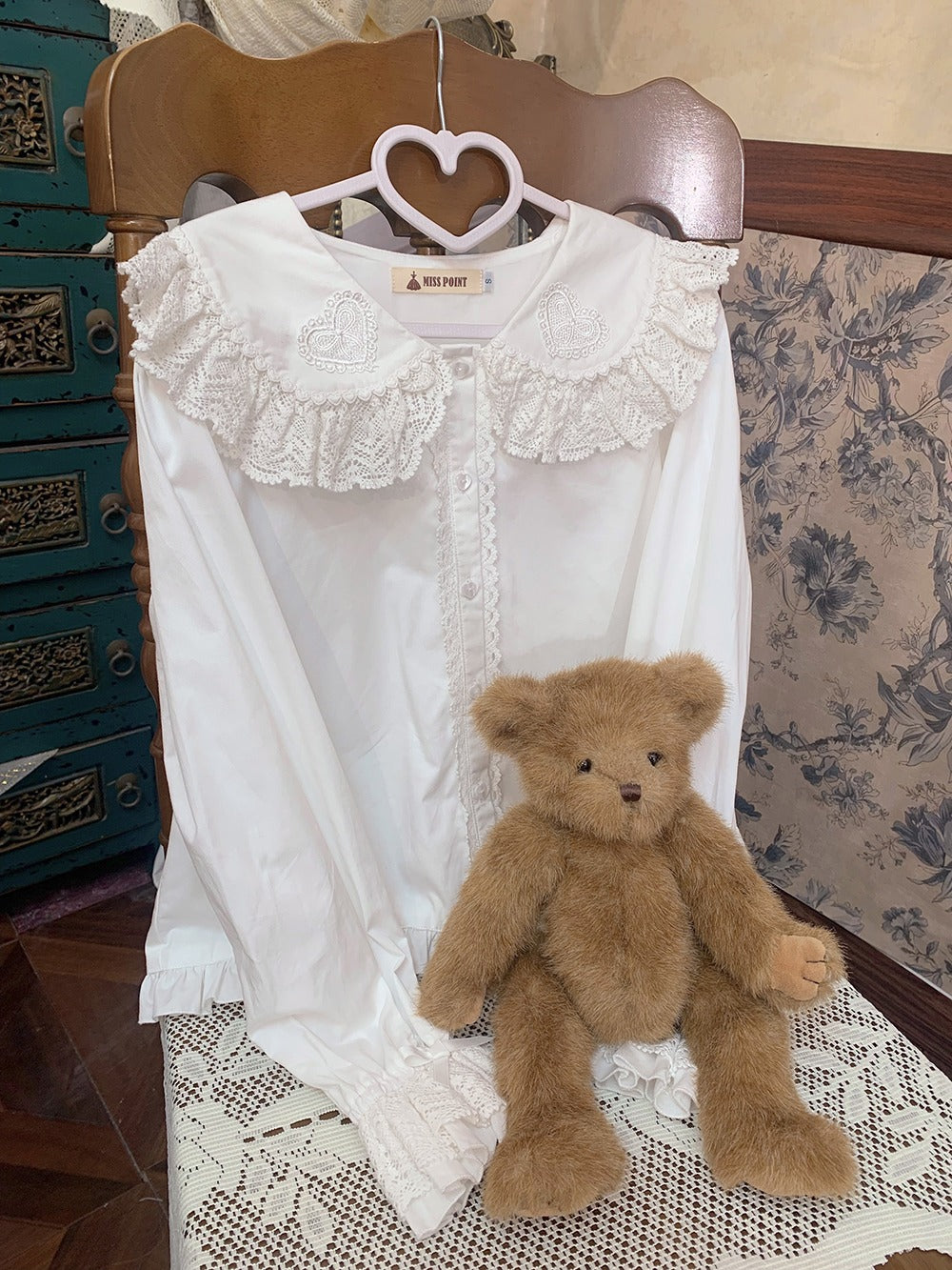 【受注予約10/15まで】Checkered Petal Rabbit うさ耳付き長袖ブラウス