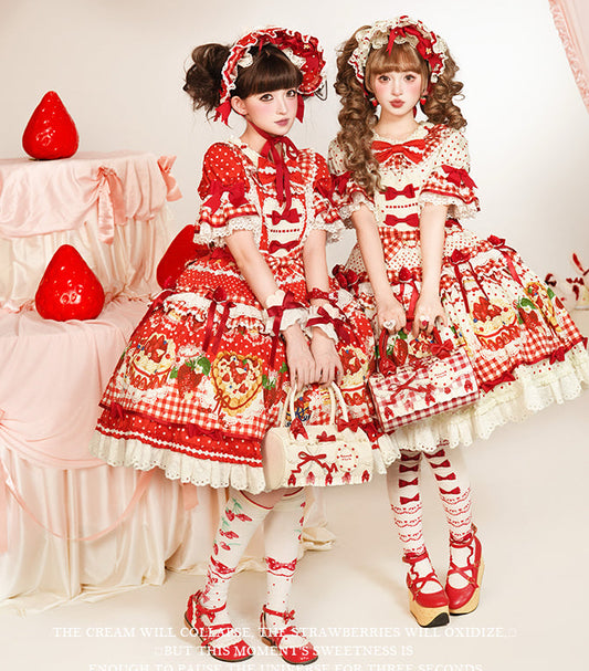 【受注予約11/18まで】Strawberry Cake Guide プリントワンピース