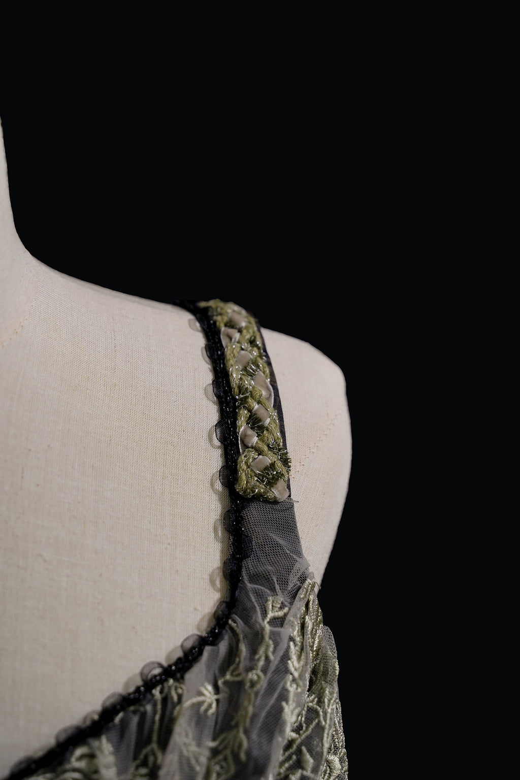 [Pre-orders available until 1/23] Anthea Garden jumper skirts in two styles, with floral prints
