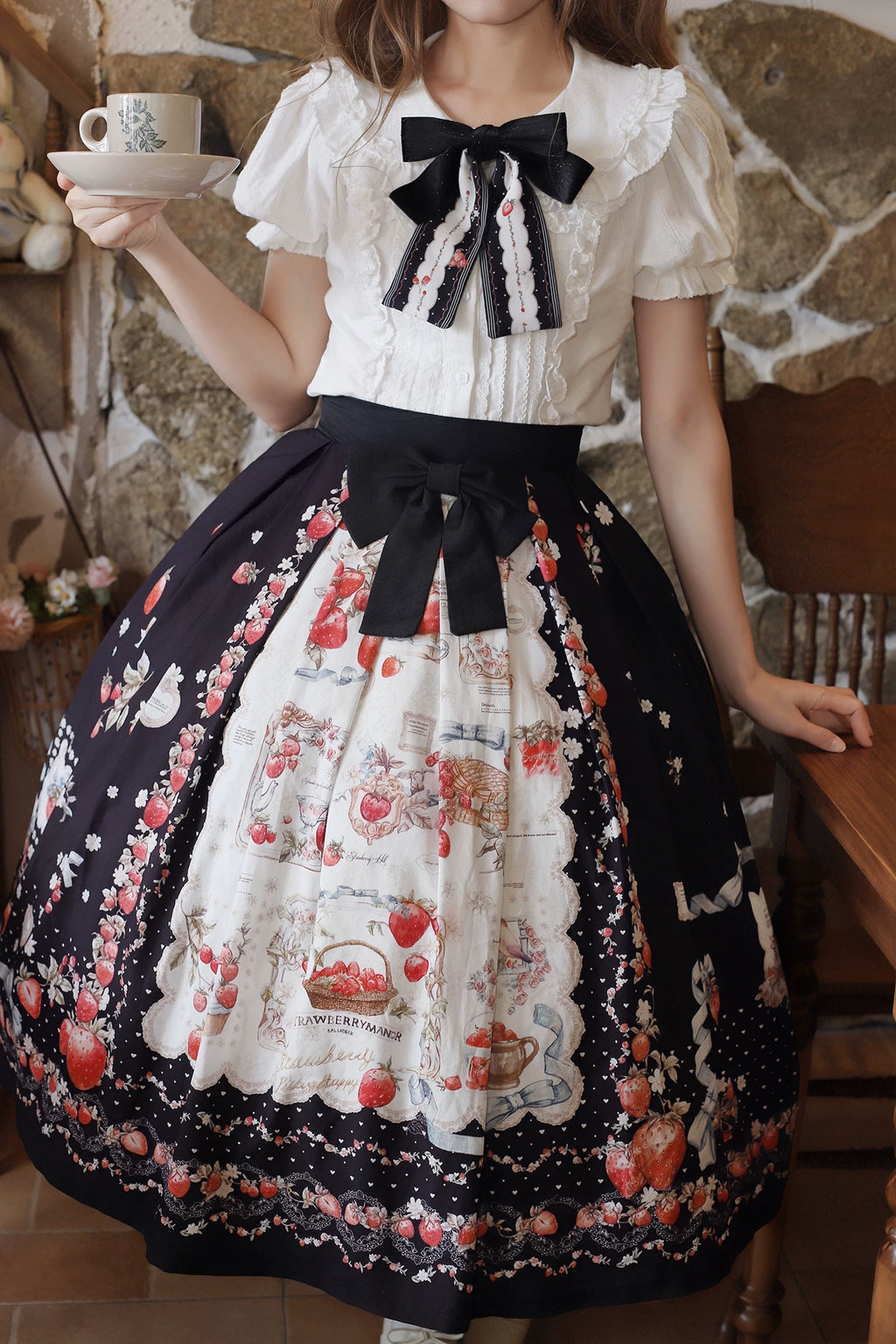【受注予約10/29まで】Strawberry Manor プリントスカート・ミドル丈