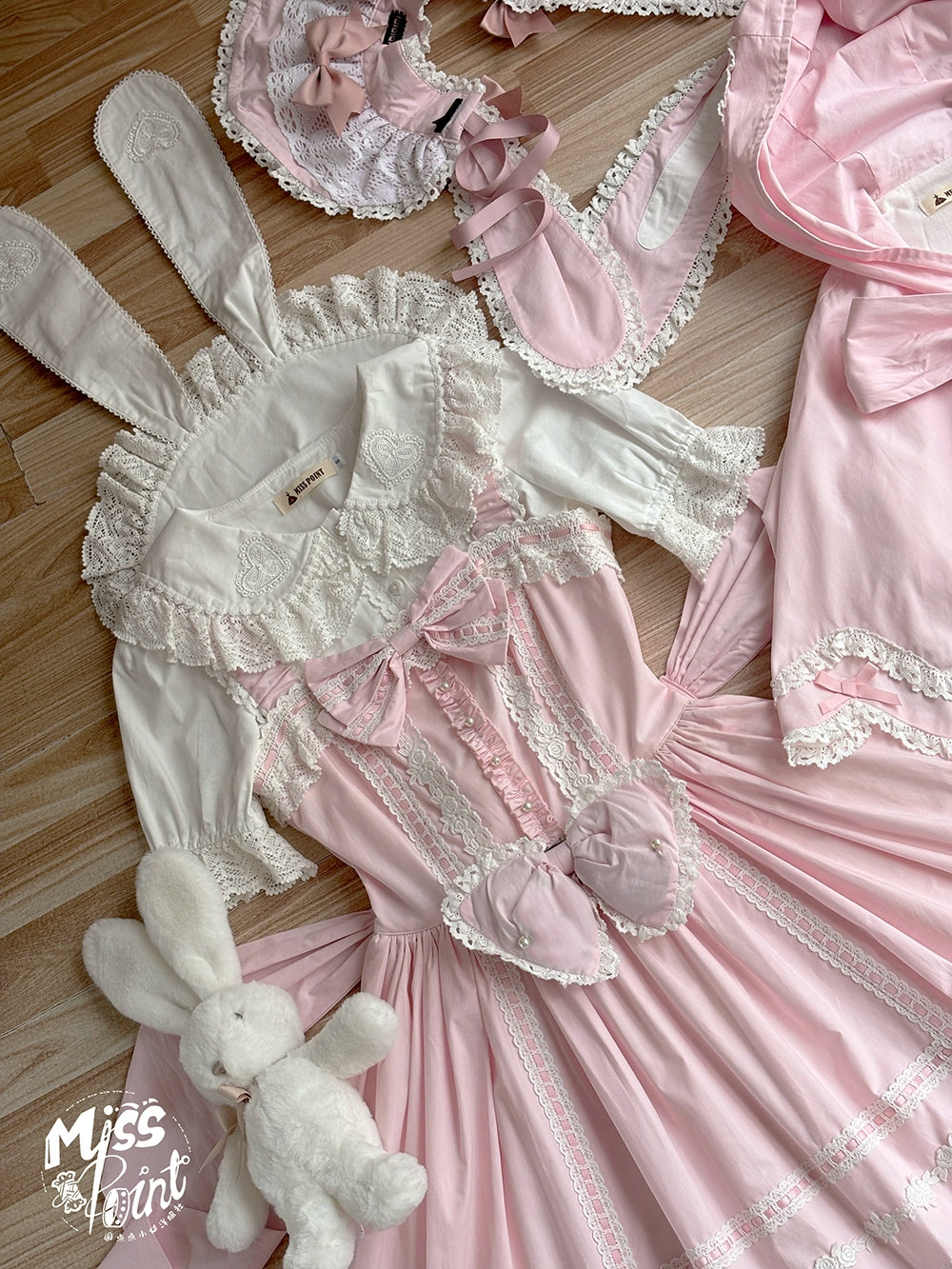【予約販売】Antique Petal Rabbit リボンジャンパースカート
