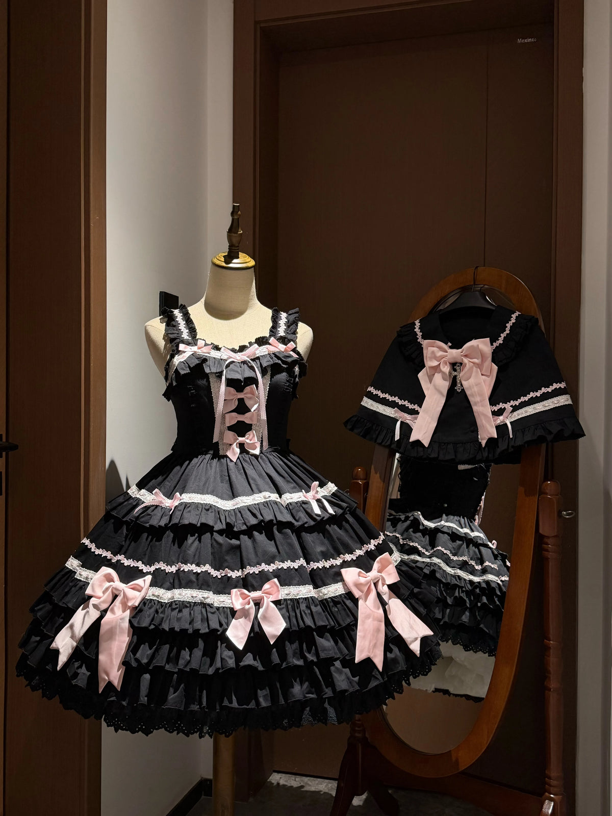 【受注予約10/14まで】Labyrinth Doll ジャンパースカート・マント・ブラウス3点セット