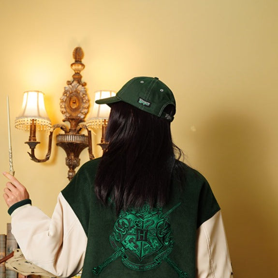 Hogwarts School of Witchcraft and Wizardry cap [dormitory color]