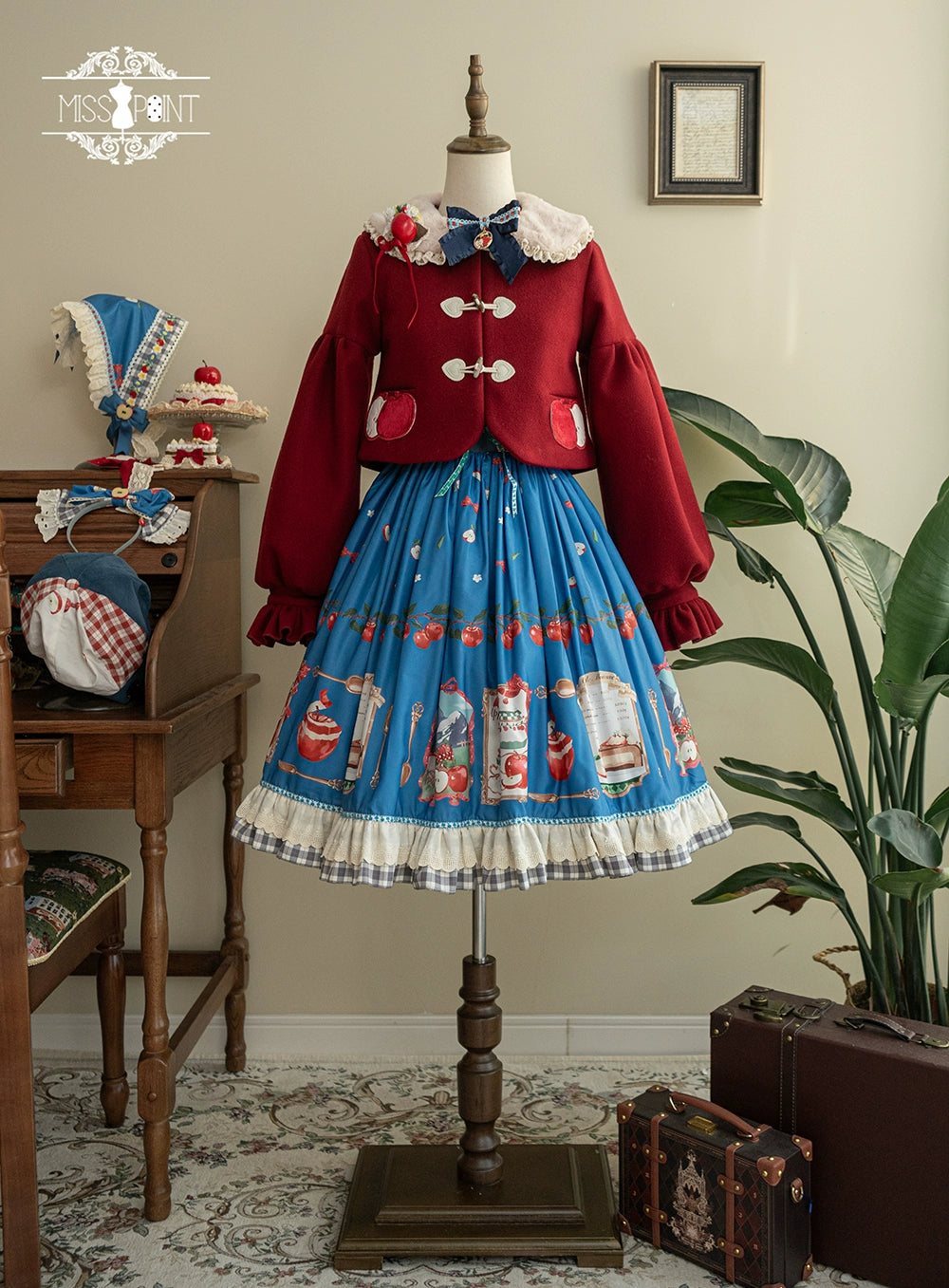 【予約販売】Apple Garden バイエルン風ジャンパースカート