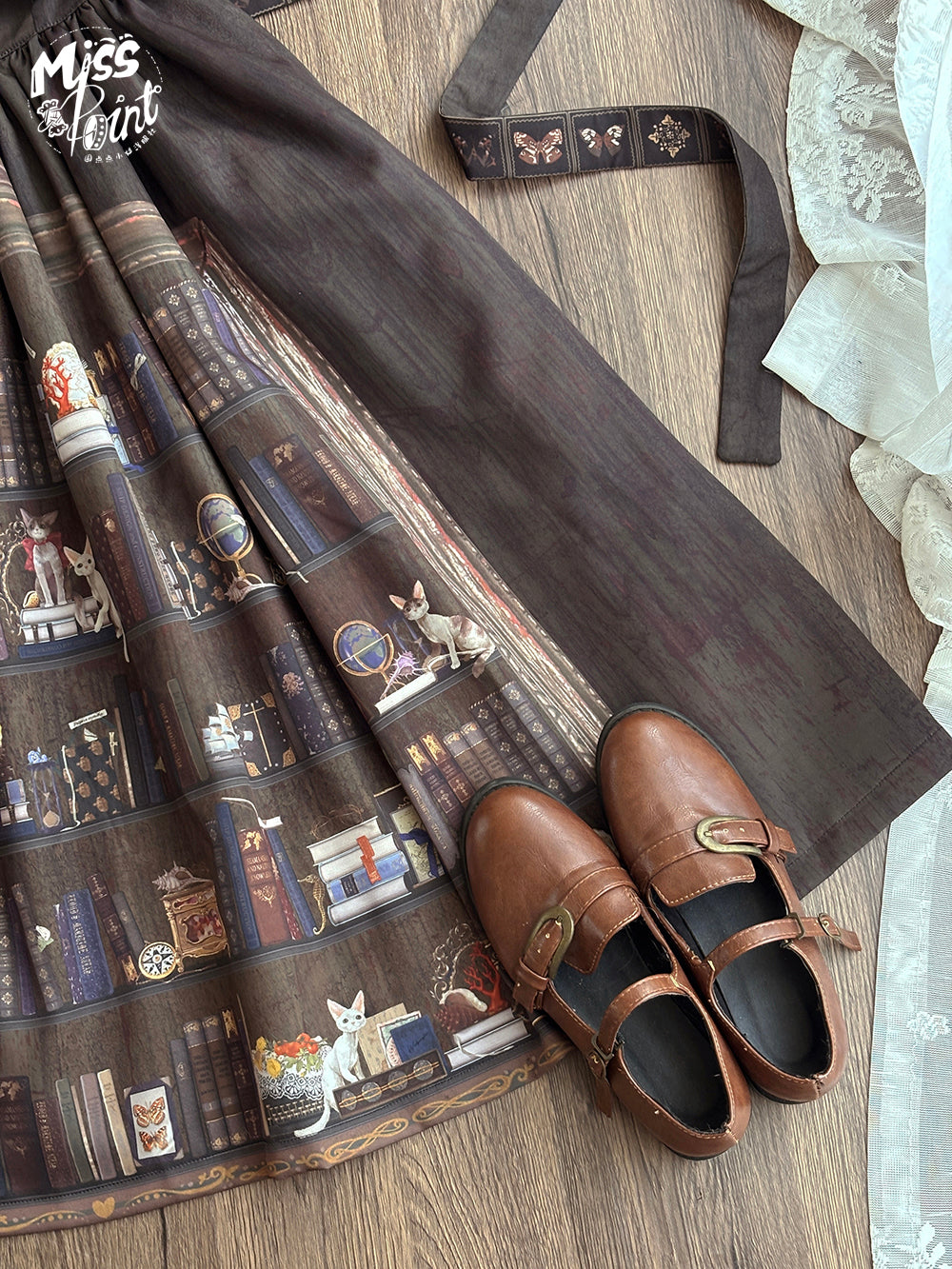 【受注予約11/6まで】German Bookcase ジャンパースカート