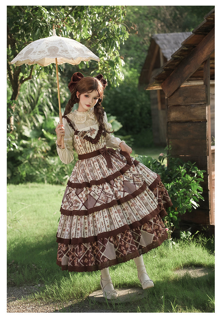 秋色のフローラルジャンパースカート