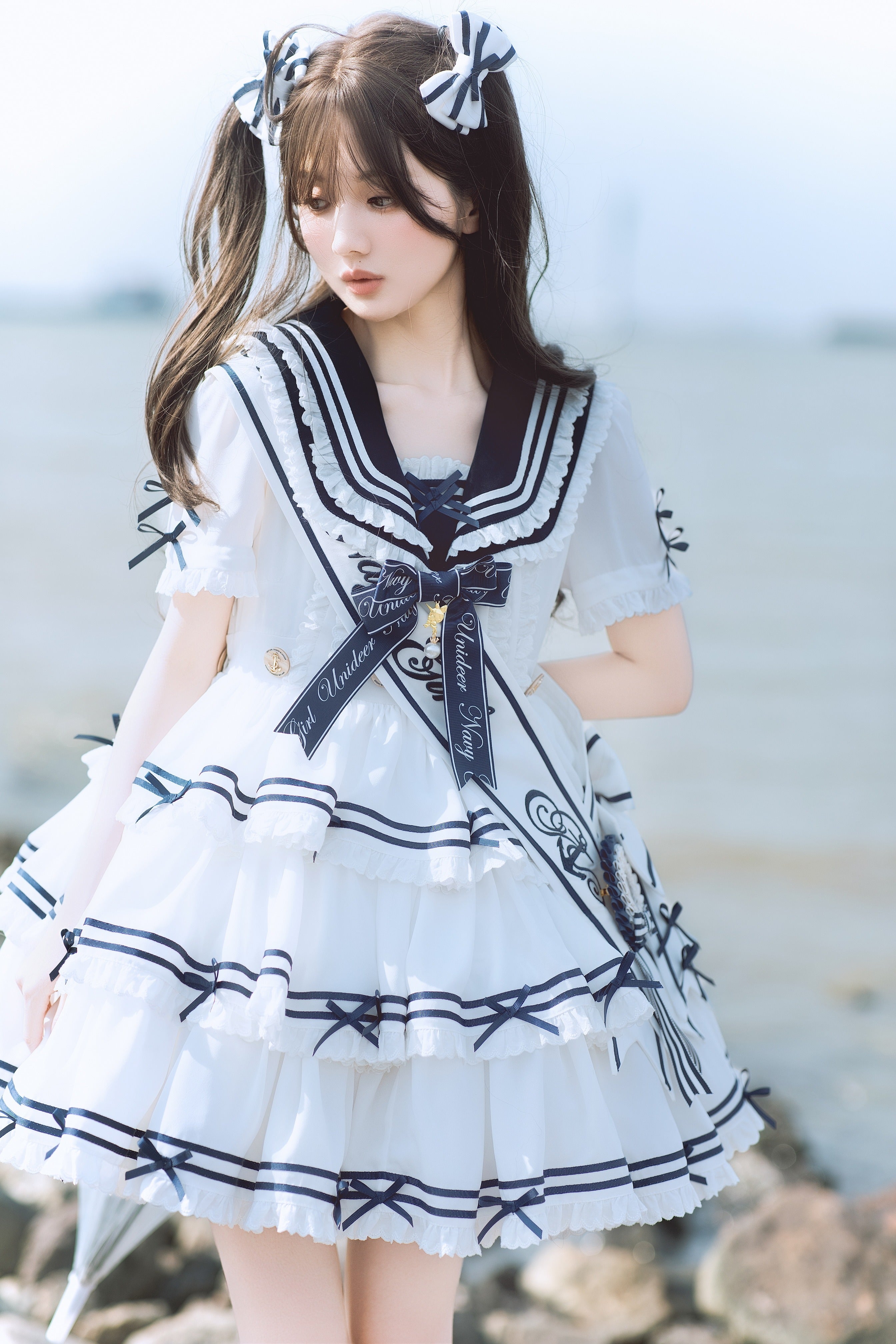 【受注予約4/28まで】セーラー襟と3段フリルの2wayマリンワンピース・ホワイト・ショート丈