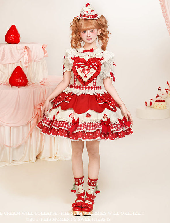【受注予約11/18まで】Strawberry Cake Guide サスペンダースカート