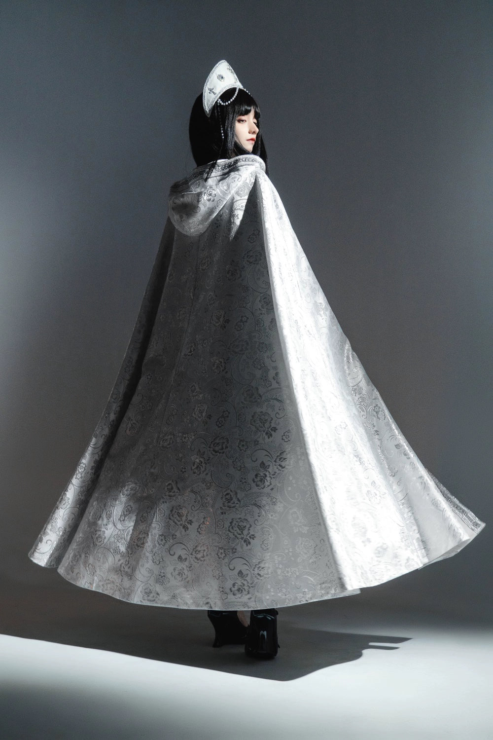[Sale period ended] Sanctuary Gothic Lolita long cloak