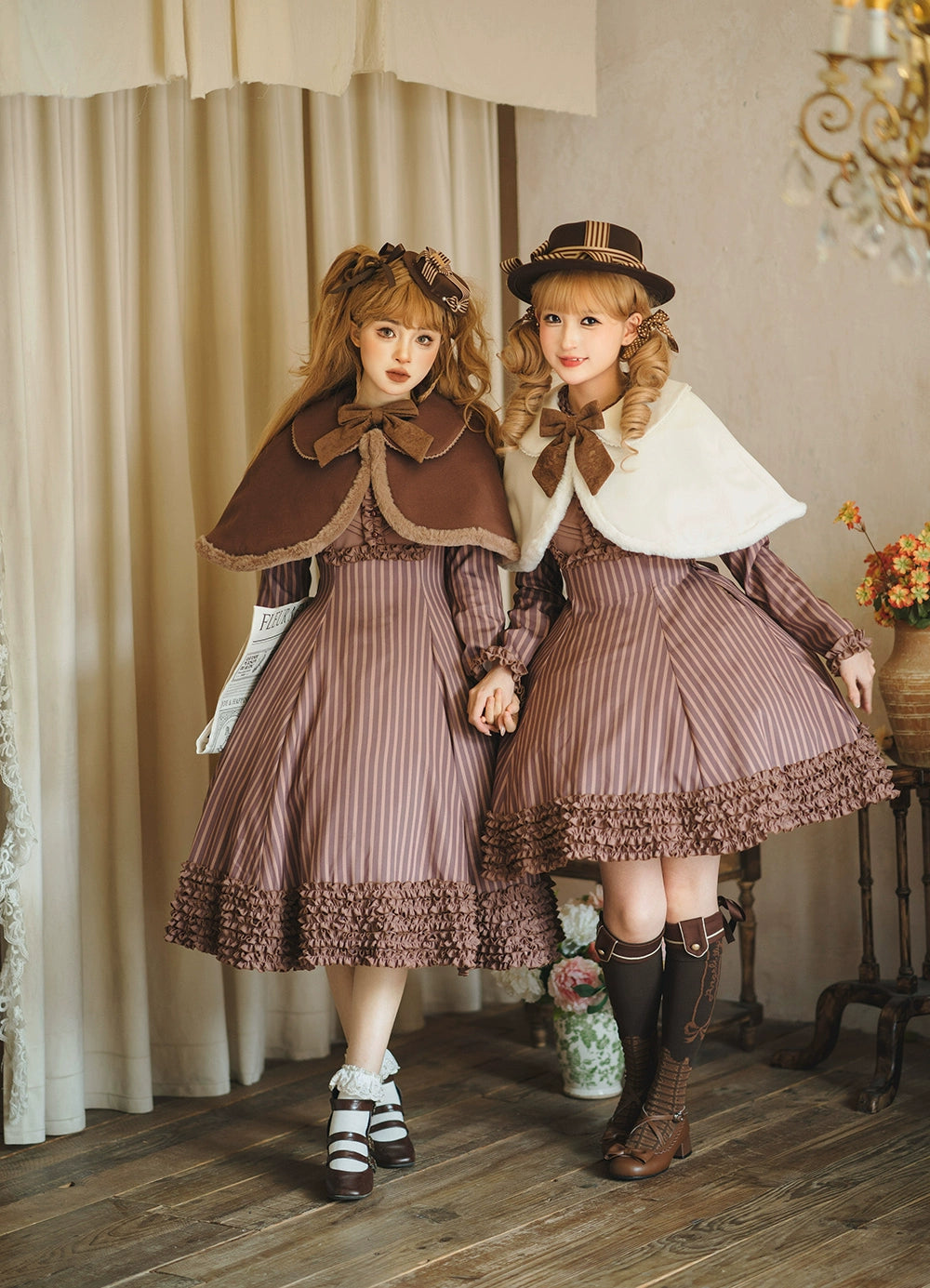 [Pre-orders available until 12/4] Classic Chocolat Stripe Short Dress