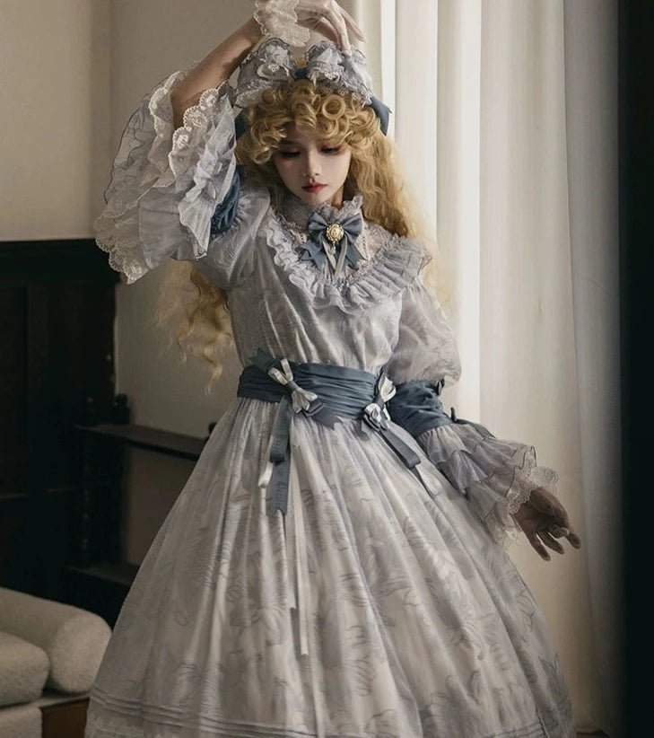 洋人形〈グレーのドレスの少女〉 洋人形〈グレーのドレスの少女〉