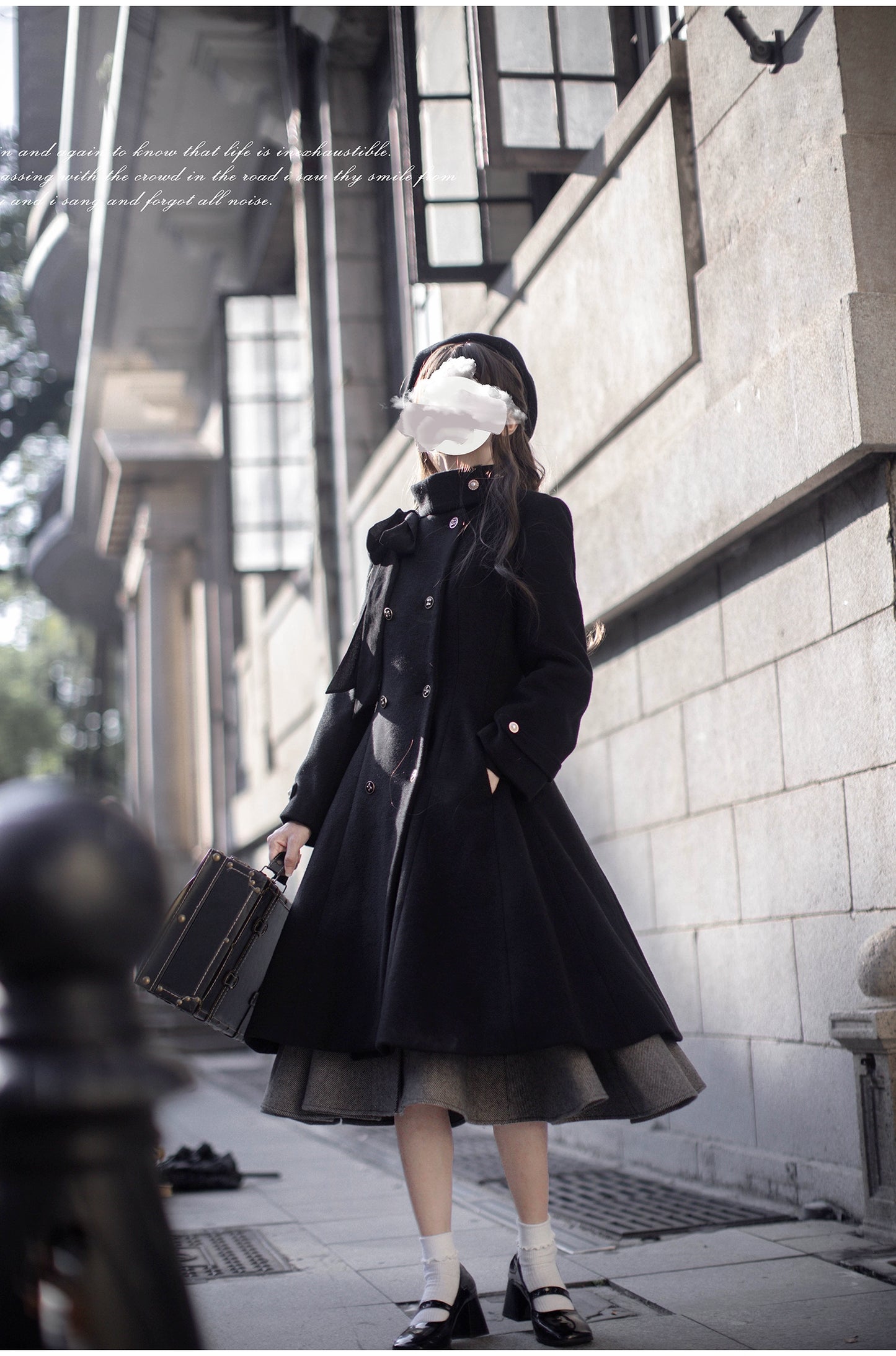 Classic double button ribbon coat