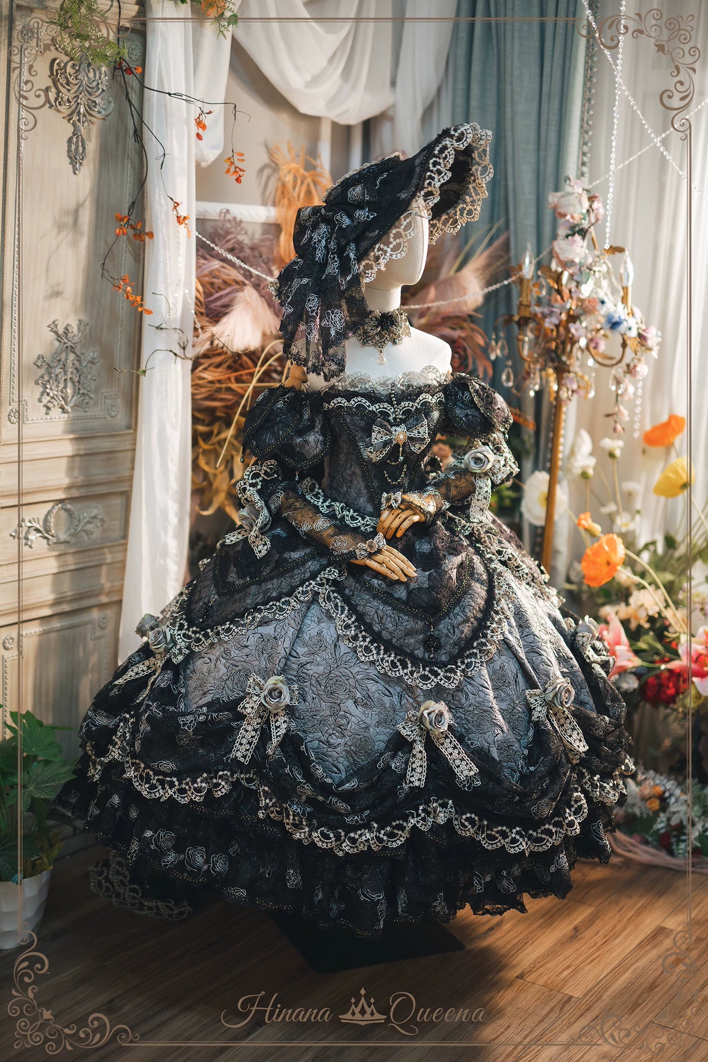 【受注予約9/16まで】With Bell プリンセスドレス ショート丈・ブラック