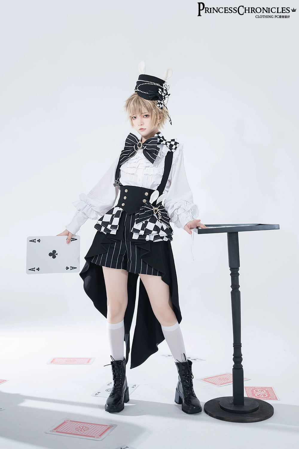 【予約販売】Rabbit Theater Checkerboard ショートパンツ