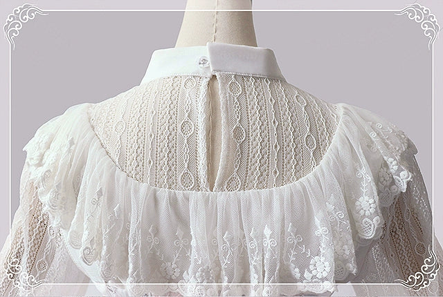 Sheer blouse with Chinese buttons
